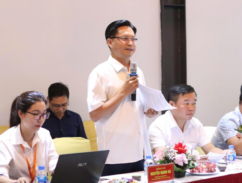 Ông Nguyễn Mạnh Hà – Phó Chủ tịch Hiệp hội Vận tải ô tô tỉnh Thái Nguyên, Chủ tịch HĐQT, Tổng Giám đốc Công ty Hà Lan phát biểu