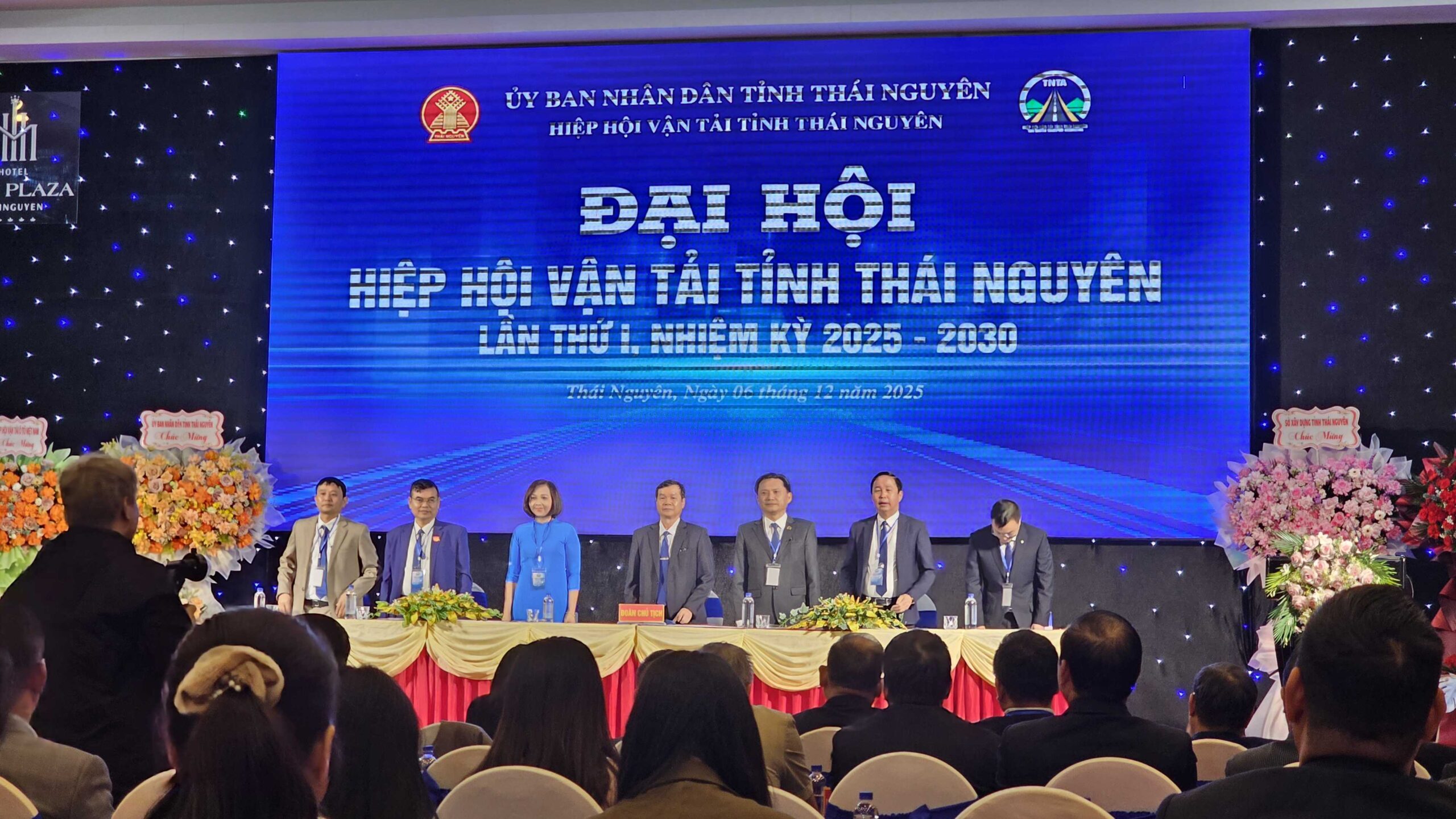Phần mềm nhà xe Vexere tham gia Đại hội Hiệp hội Vận tải Thái Nguyên 2025–2030, tư vấn giải pháp chuyển đổi số giúp nhà xe quản lý hiệu quả và tăng năng lực cạnh tranh.